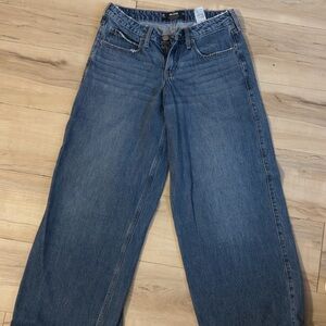 hollister low-rise super baggy jeans